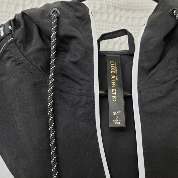 NWOT Lorna Jane Attitude Track Jumper - Picture 10 of 11